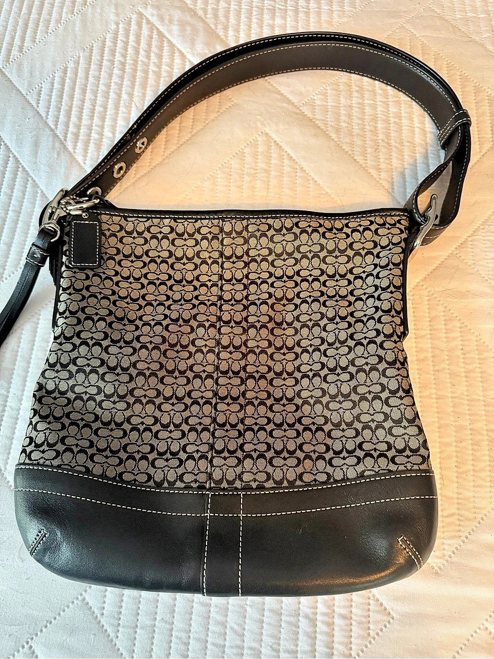 Coach Signature Soho Hobo Shoulder Bag Black
